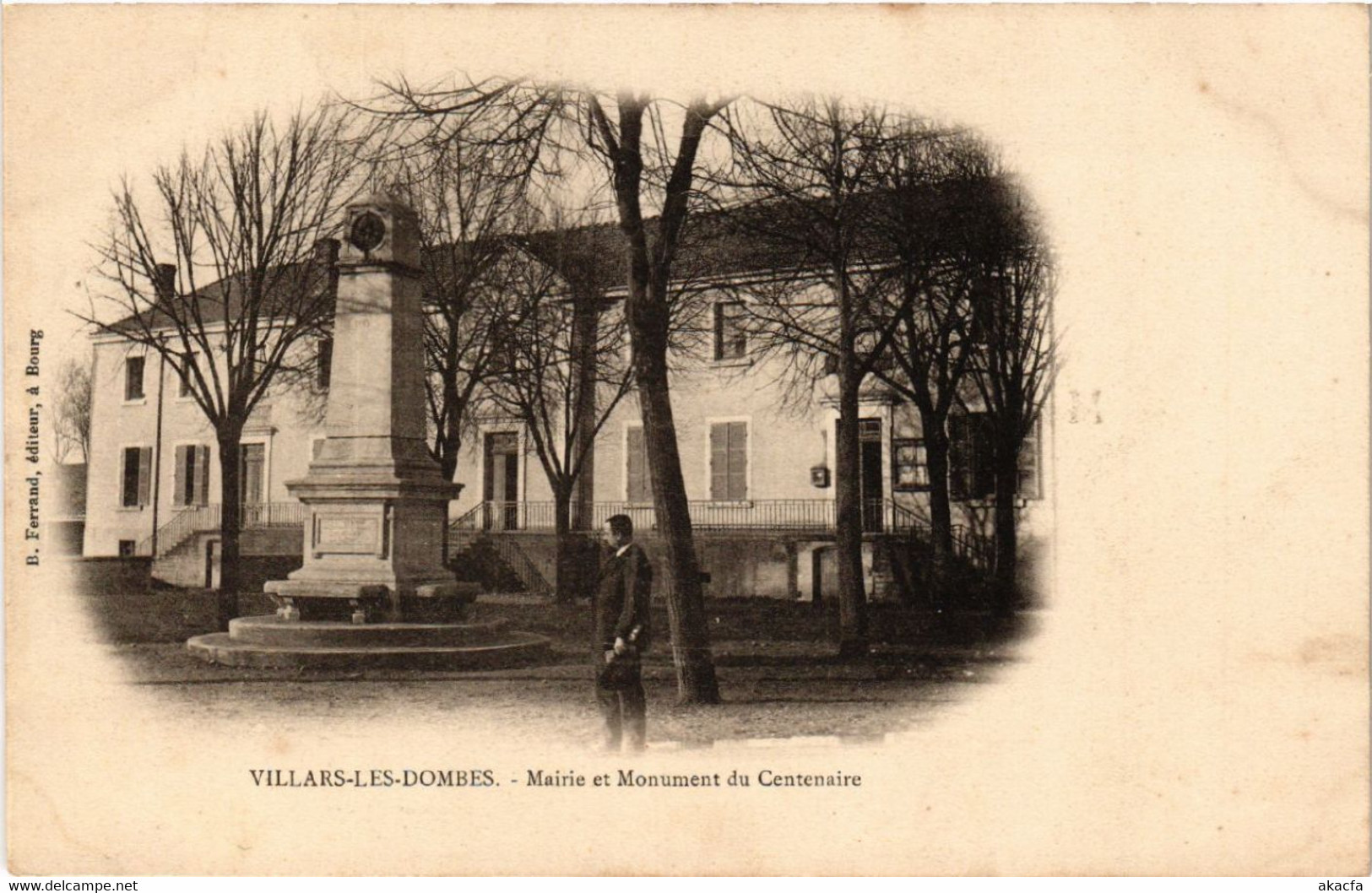 CPA Villars-des-Dombes Mairie Et Monument Du Centenaire (486012) - Villars-les-Dombes