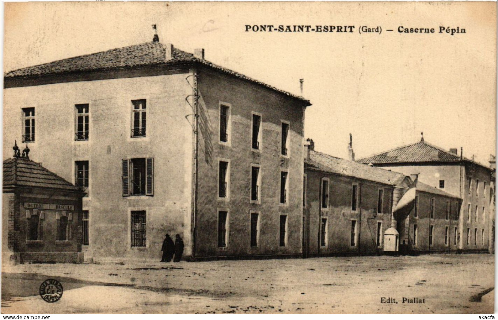 CPA AK PONT-St-ESPRIT - Caserne Pépin (458883) - Pont-Saint-Esprit