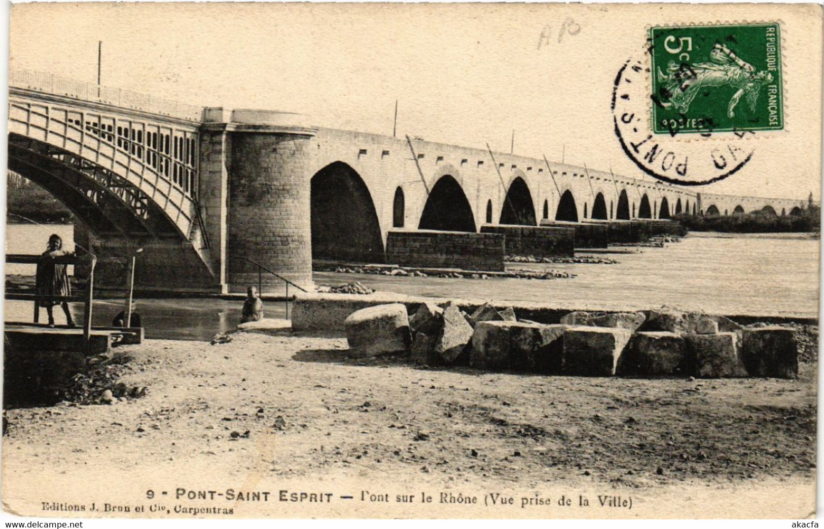 CPA PONT-St-ESPRIT - Pont Sur Le Rhone (Vue Prise De La Ville) (459178) - Pont-Saint-Esprit