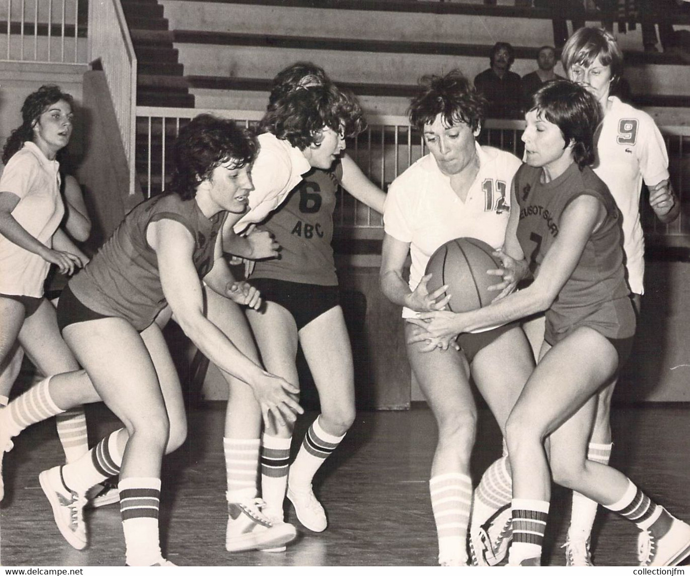 PHOTO BASKET / FEMME / LE CREUSOT 23 / 1979 - Baloncesto