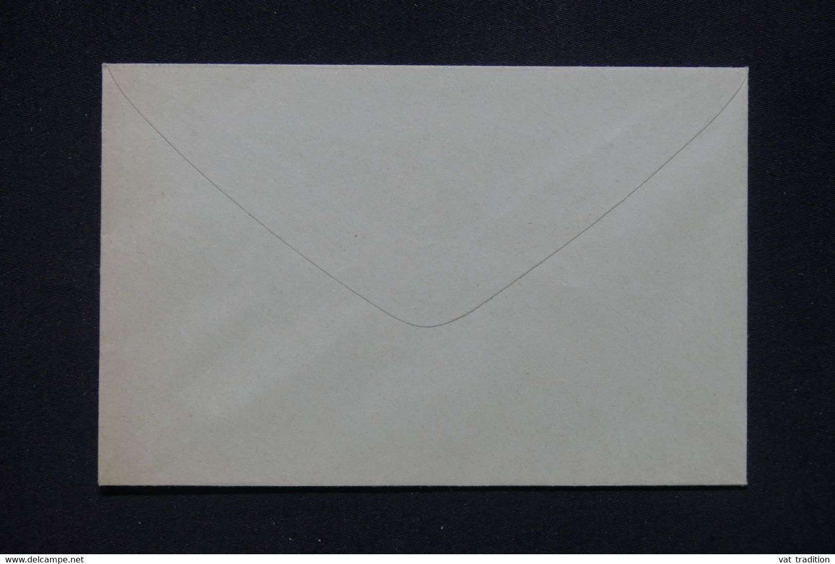 NOSSI BE - Entier Postal ( Enveloppe ) Au Type Groupe, Non Circulé - L 134137 - Cartas & Documentos