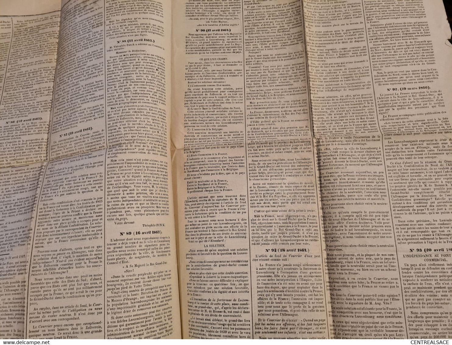 Papier Timbre Français 1867 SUR JOURNAL DAS LAND POLITISCHE LUXEMBURG LUXEMBOURG - Steuermarken