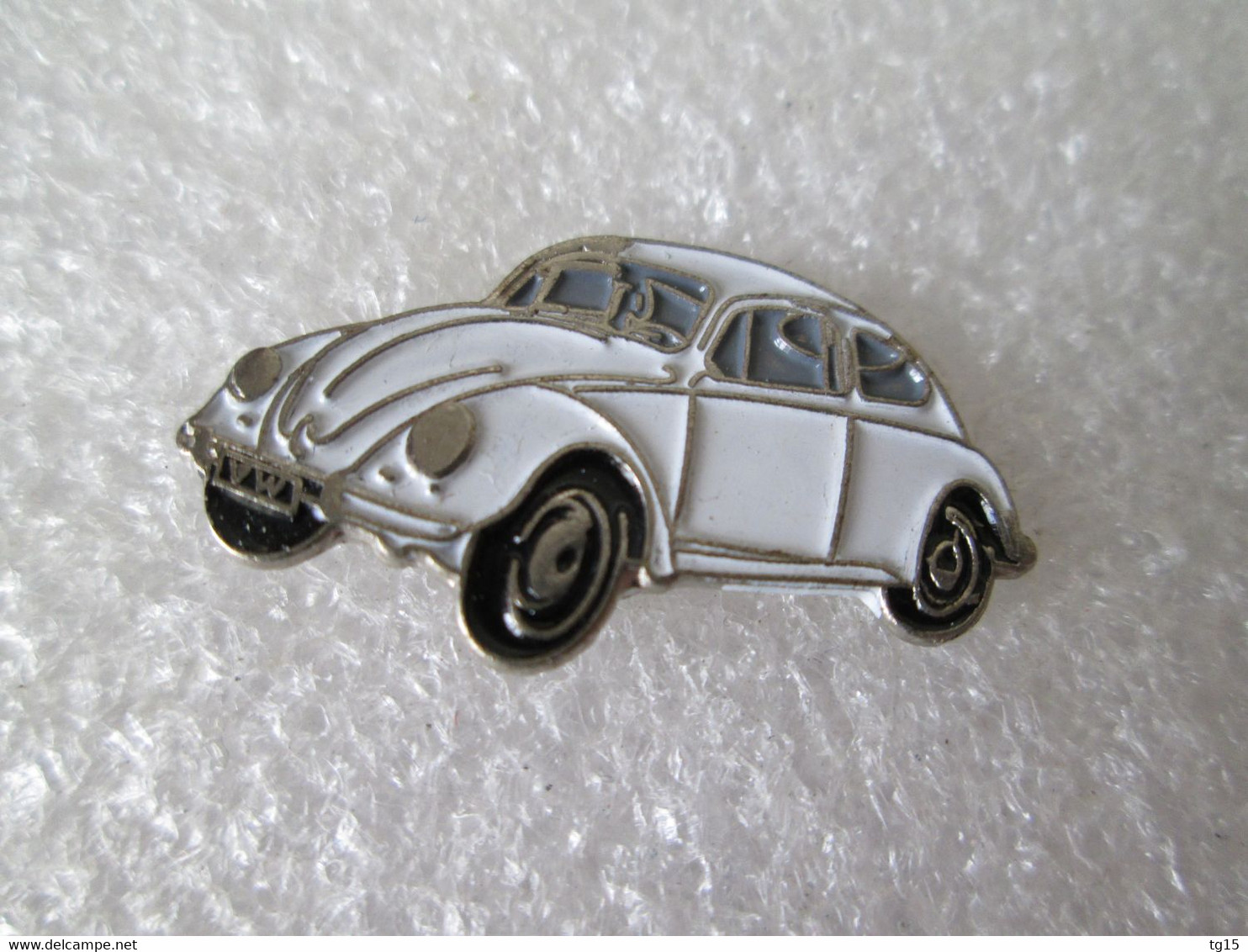 PIN'S    VOLKSWAGEN  COCCINELLE - Volkswagen