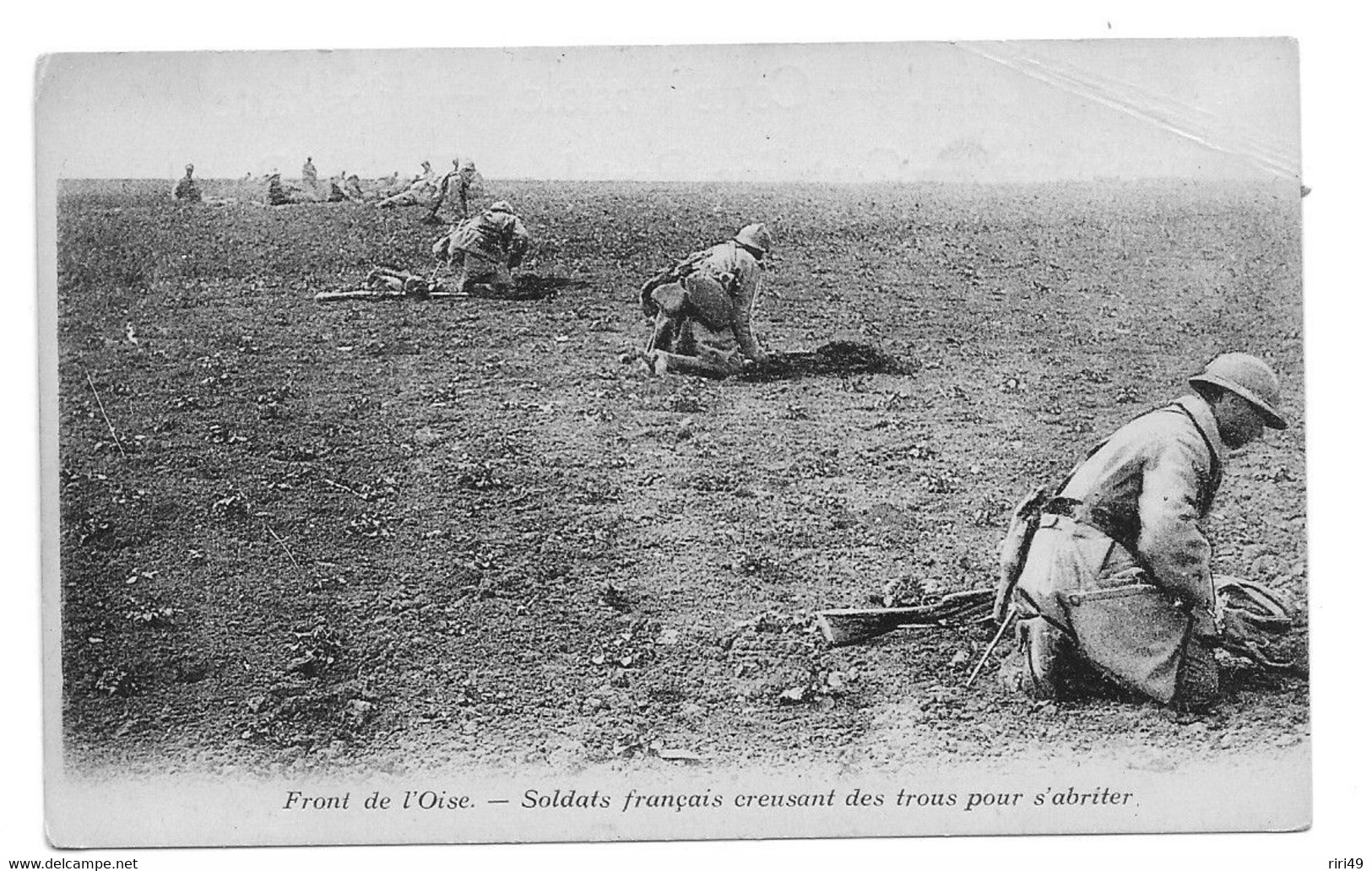 Cpa Front De L'Oise, Poilus, Soldats Français Creusant Des Trous Pour S Abriter, Guerre 14-18 - Personnages
