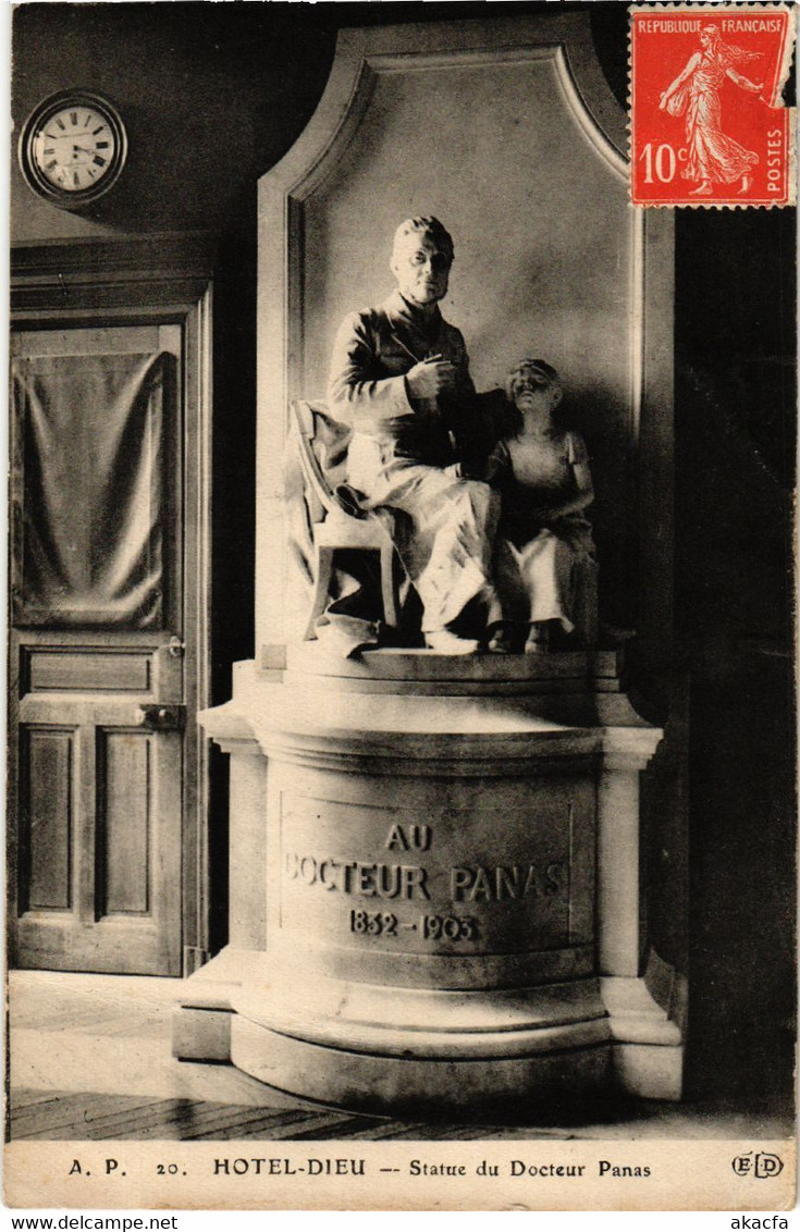 CPA PARIS 4e L'Hotel Dieu. Statue Du Docteur Panas (463847) - Statues