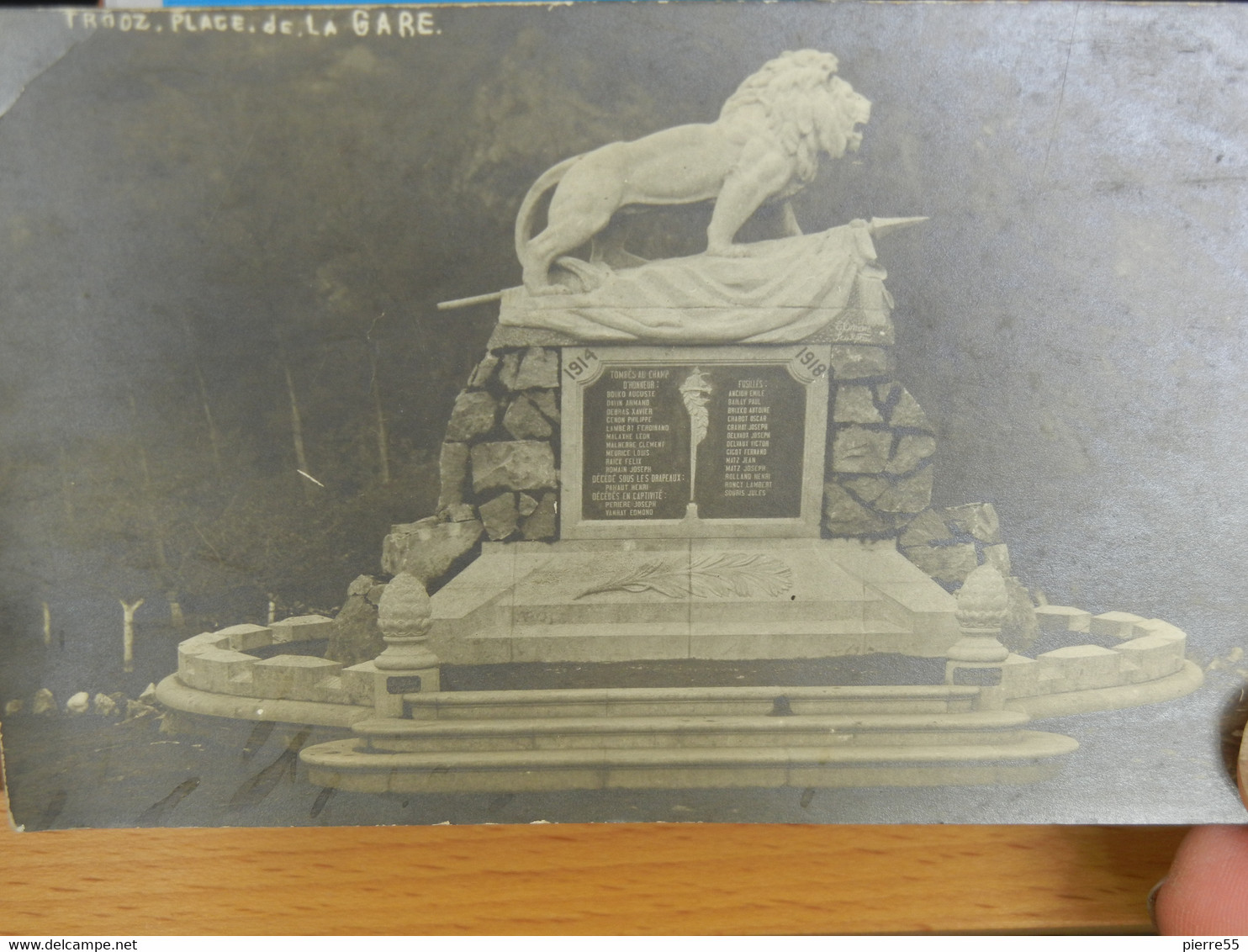 CPA PHOTO - TROOZ - PLACE DE LA GARE - MONUMENT 14-18 -NON ENVOYEE - BE - Trooz