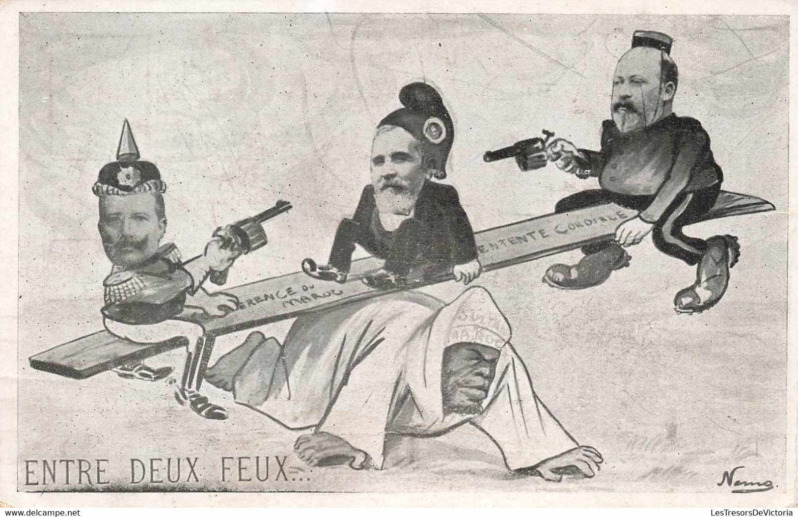 CPA Politique - Satirique - Entre Deux Feux - Politiques Vuent Commes Gamins Avec Revolvers Sur Un Marocain - Satiriques