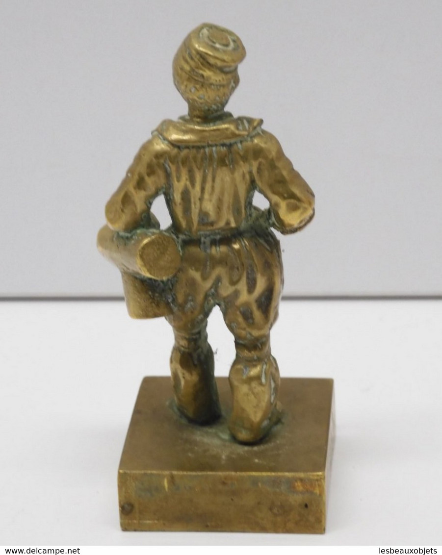 *JOLI ANCIEN SUJET BRONZE PERSONNAGE XIXe JUS De GRENIER Collection Vitrine  E - Bronzes