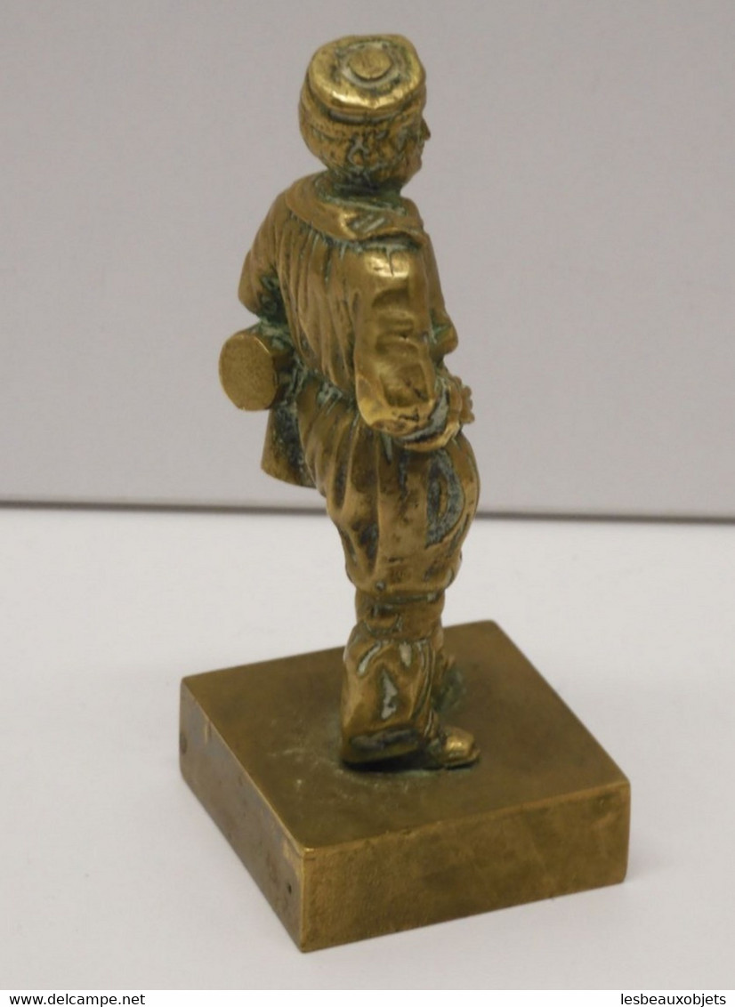 *JOLI ANCIEN SUJET BRONZE PERSONNAGE XIXe JUS De GRENIER Collection Vitrine  E - Bronzes