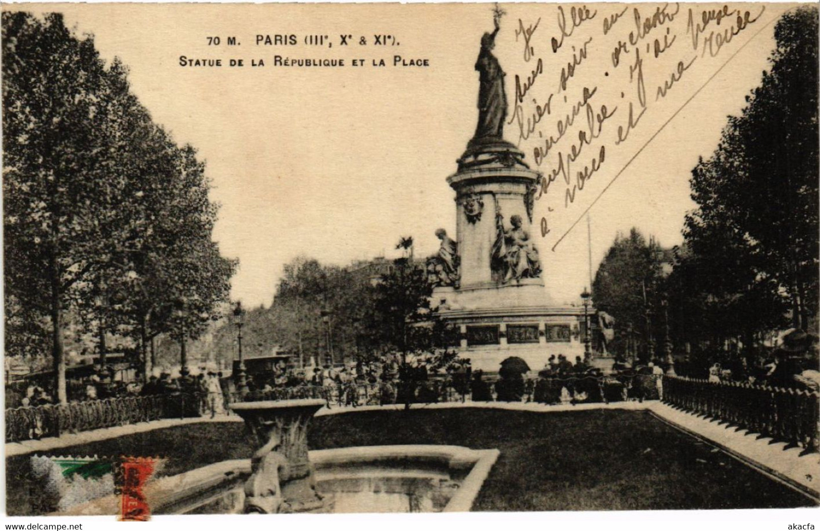 CPA PARIS 4e Statue De La République Et La Place (446006) - Statues