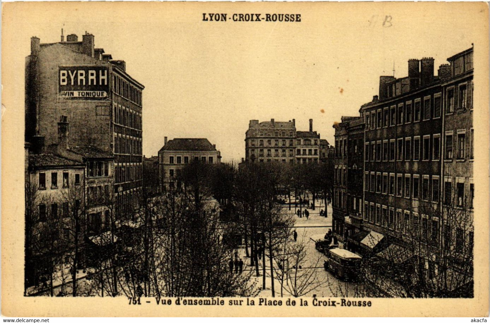 CPA LYON Croix Rousse-Vue D'ensemble Sur La Place De La Croix Rousse (442662) - Lyon 4