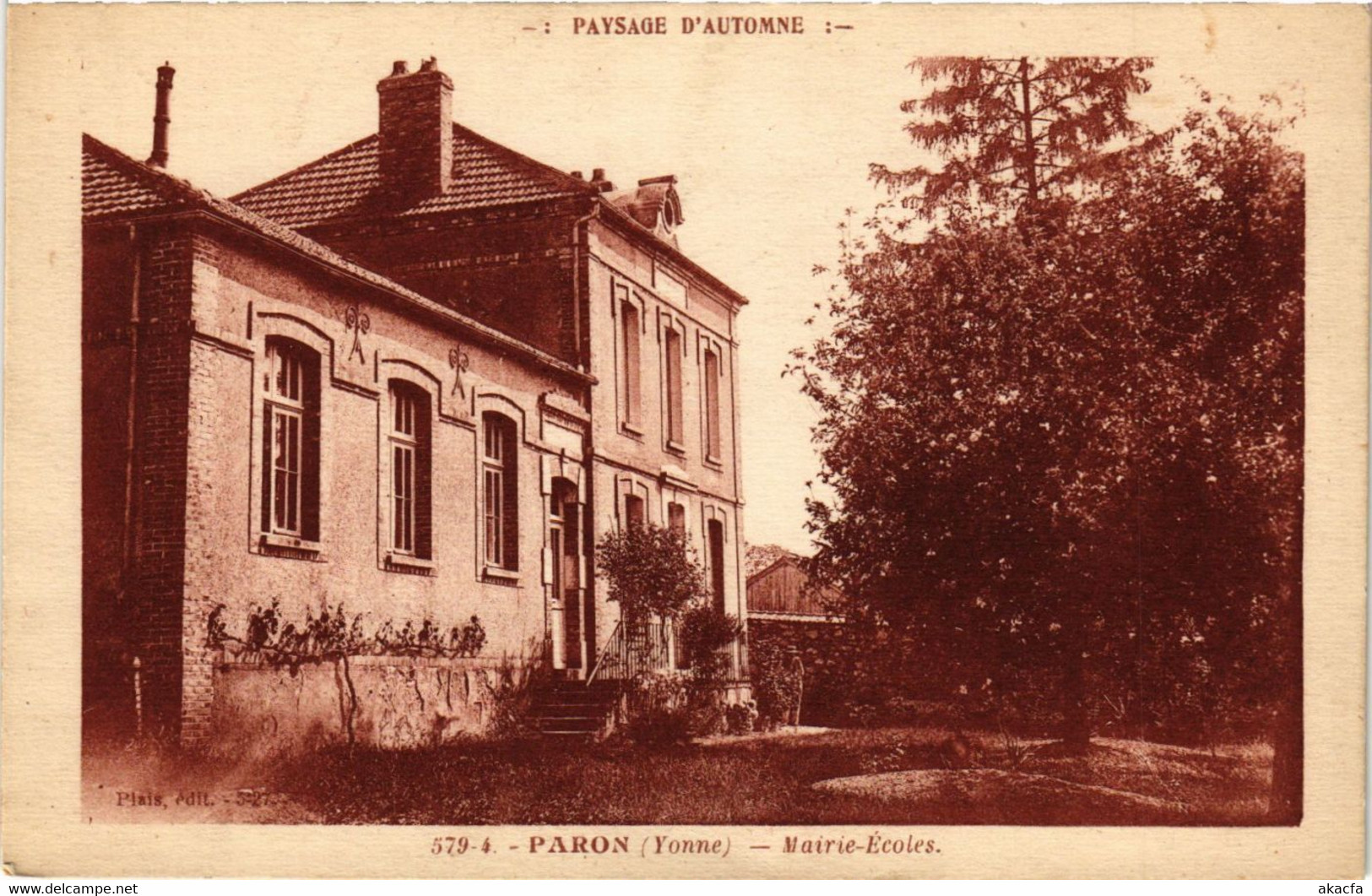 CPA Paysage D'Automne - Paron - Mairie - Écoles (358372) - Paron