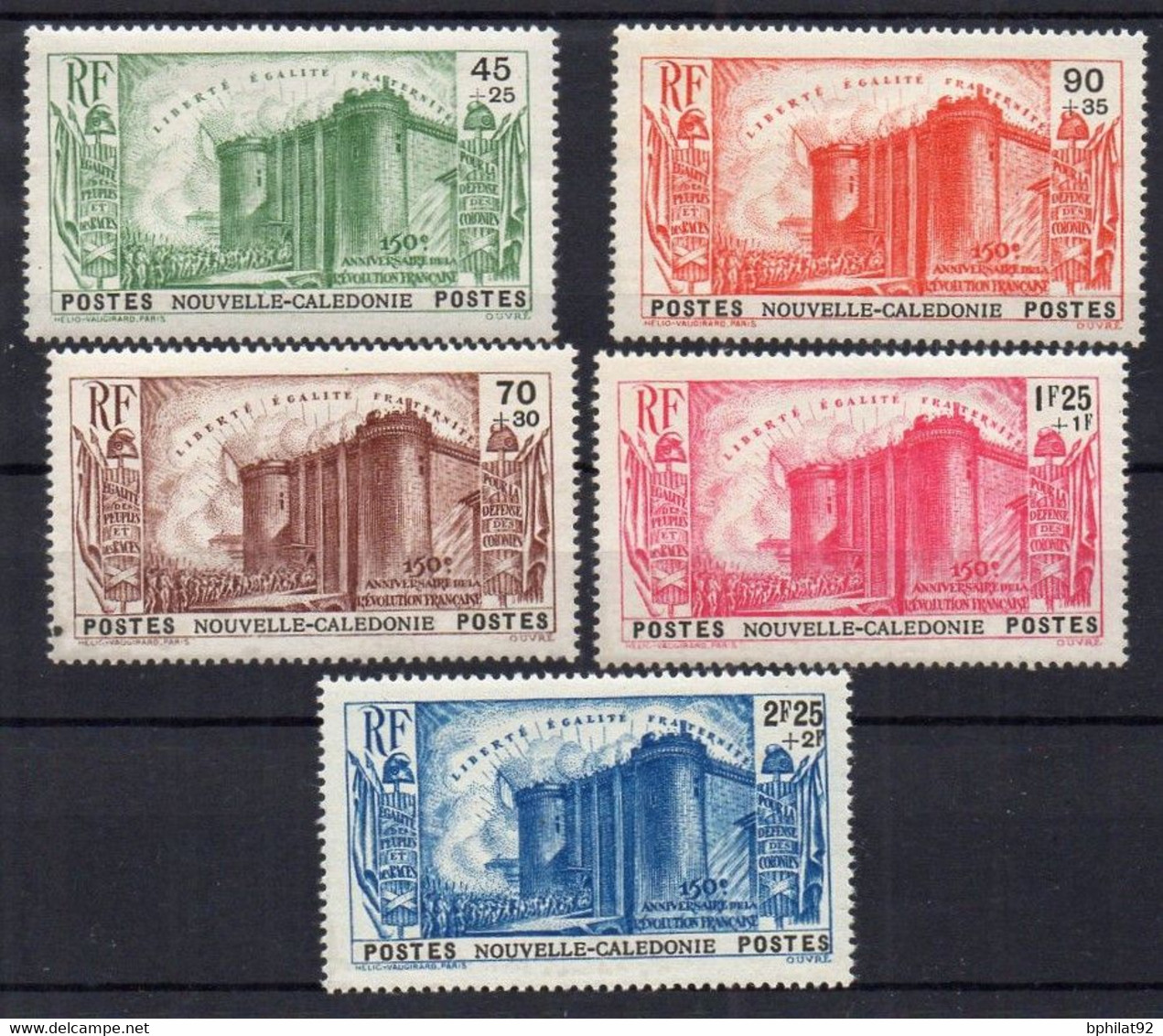 !!! NOUVELLE CALEDONIE, SERIE BASTILLE N°175/179 NEUVE **. UNE TACHE DANS LA GOMME DU N°175 - Neufs