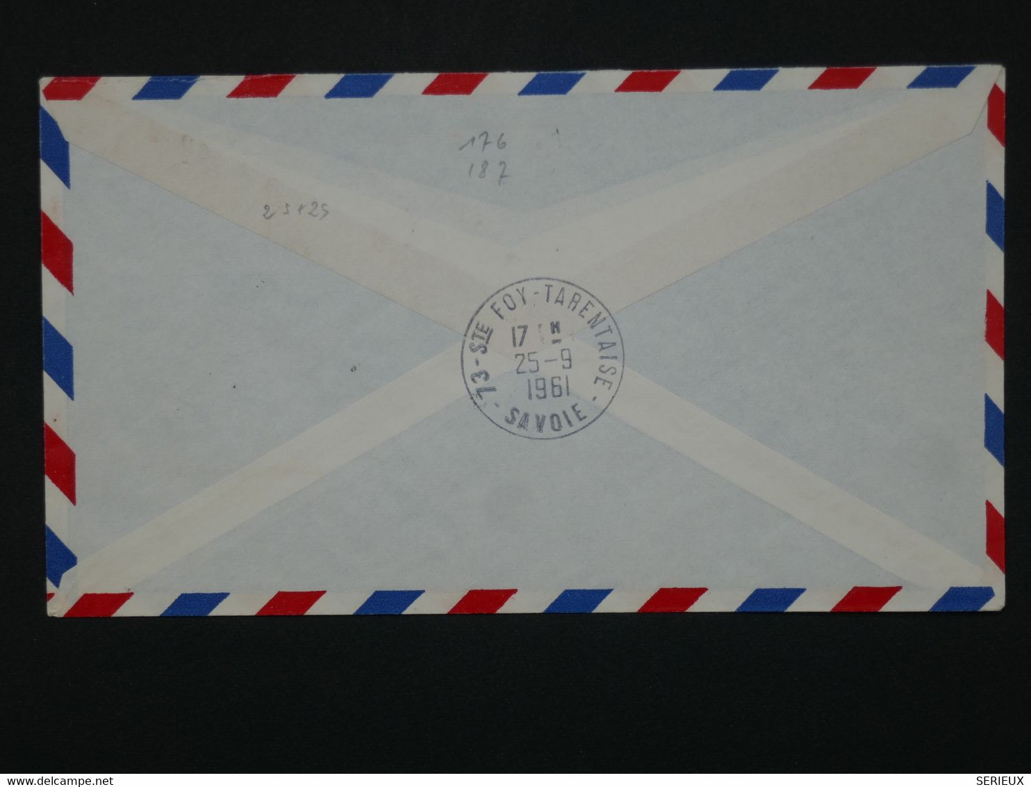 K30 NEW HEBRIDES  BELLE LETTRE RR 1961 PAR AVION  PORT   VILLA A STE FOY FRANCIA ++ AFFRANCH. PLAISANT++ - Lettres & Documents