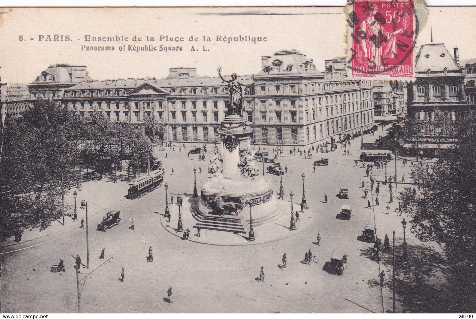 A21613 - PARIS Ensemble De La Place De La Republique Vintage Car Vintage Bus Statue France Post Card Used 1934 Stamp - Statues