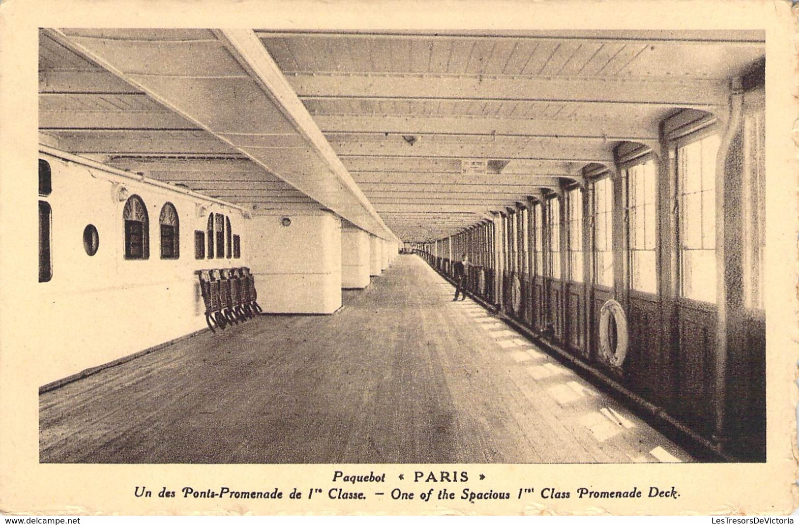 CPA Transport - Bateau - Le Paquebot Paris - Un Des Ponts Promenade De 1ere Classe - Lévy Et Neurdein Réunis - Passagiersschepen