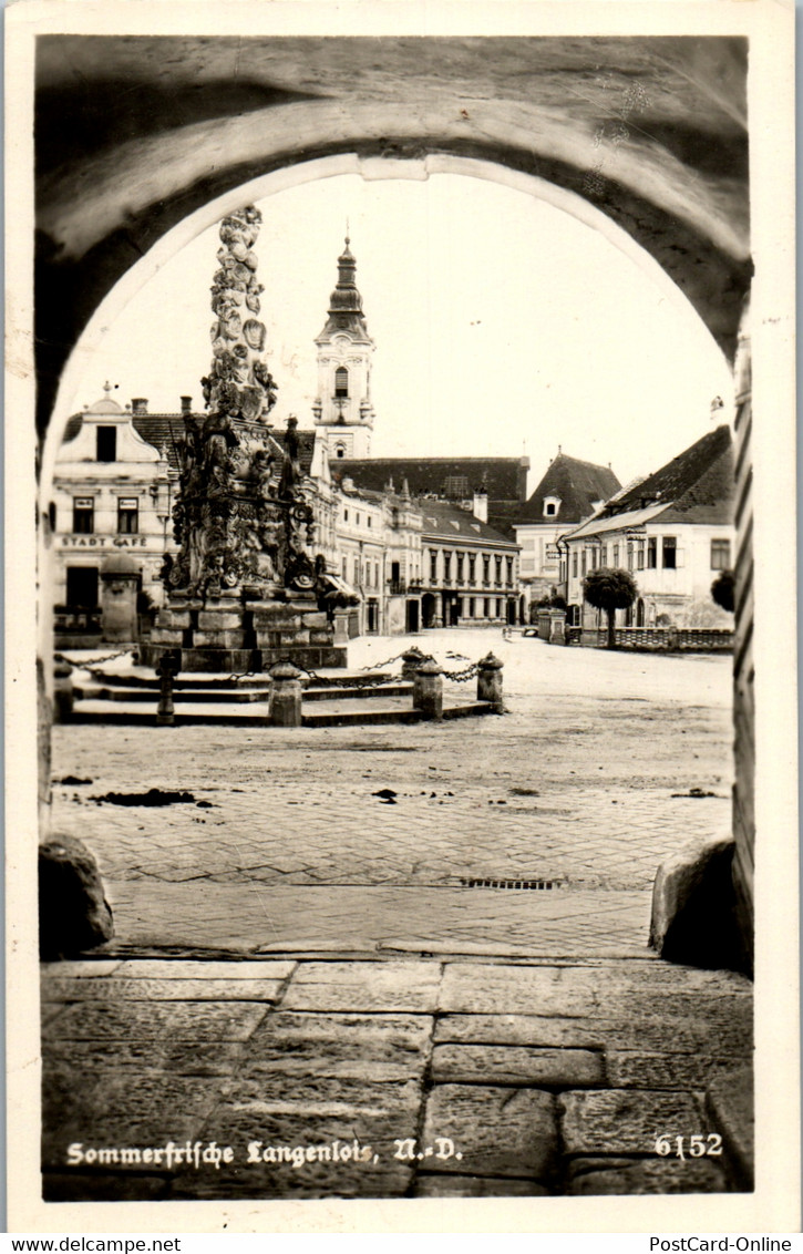 40149 - Niederösterreich - Langenlois , Stadt Cafe - Gelaufen 1942 - Langenlois