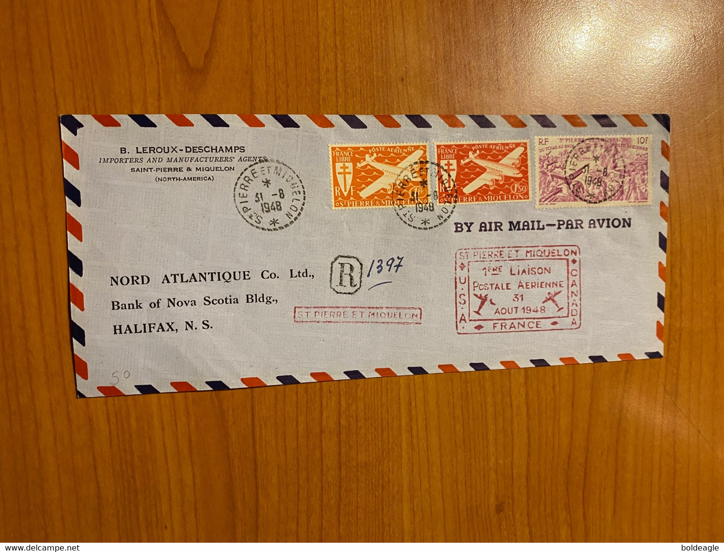 LETTRE SAINT PIERRE ET MIQUELON R 1948 1ere LIAISON POSTALE AÉRIENNE POUR LE CANADA - Brieven En Documenten