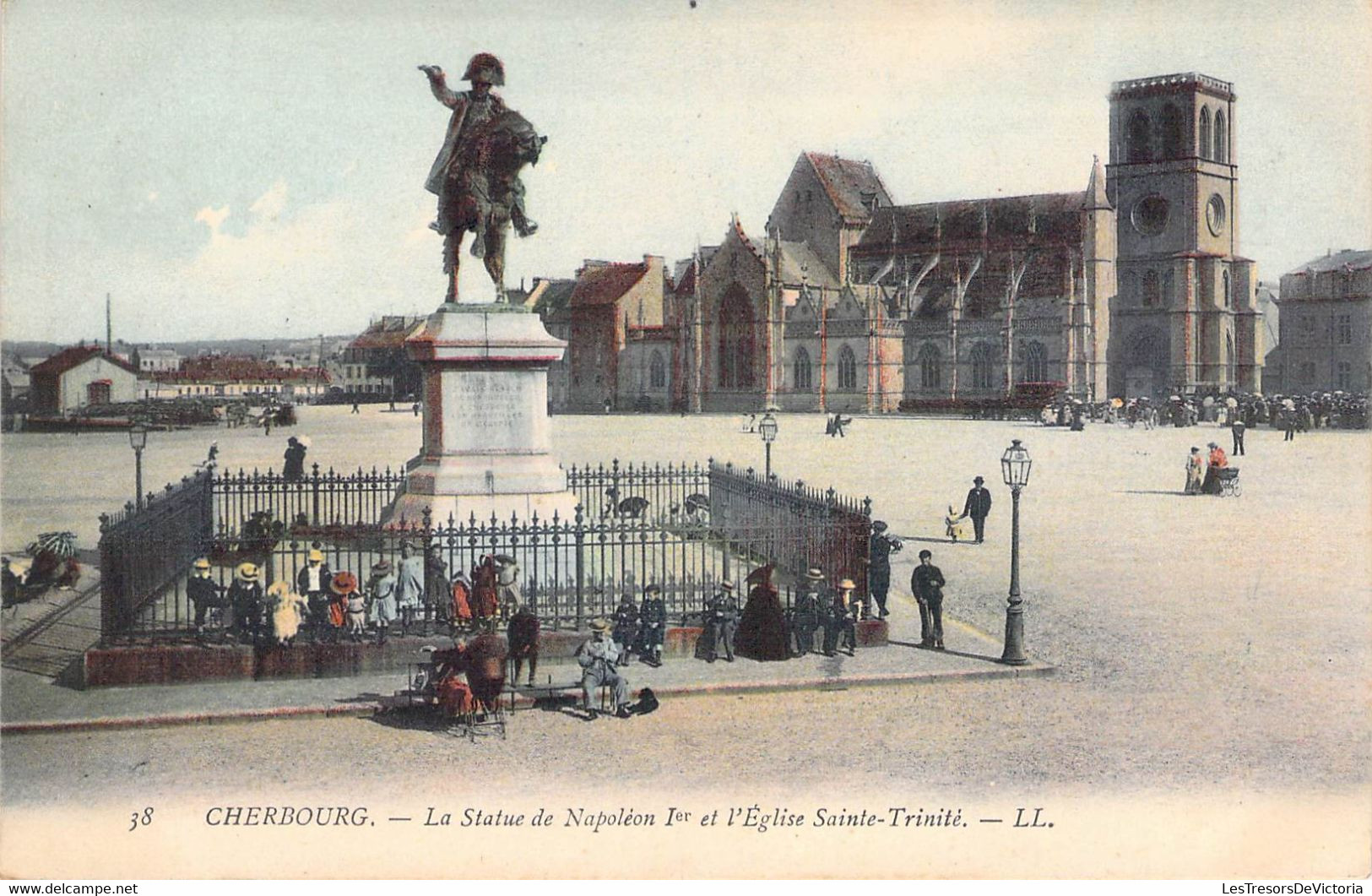 CPA France - Manche - Cherbourg - La Statue De Napoléon 1er Et L'Eglise Ste Trinité - L. L. - Colorisée - Oblitérée - Cherbourg