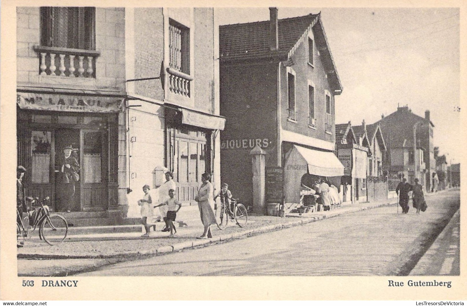 CPA France - Lot De Deux Cartes - Rue De France - Vertus Sur Marne - Drancy - Rue Animée - Autres & Non Classés