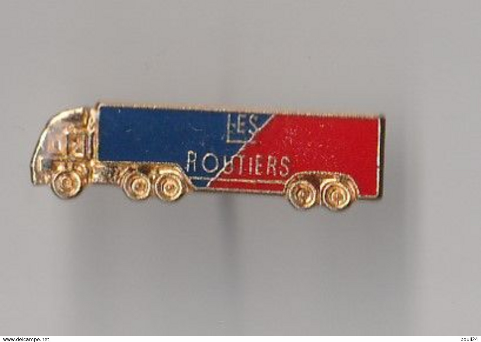 SOU - PIN'S  THEME TRANSPORT  LES  ROUTIERS  PETIT CAMION - Transports