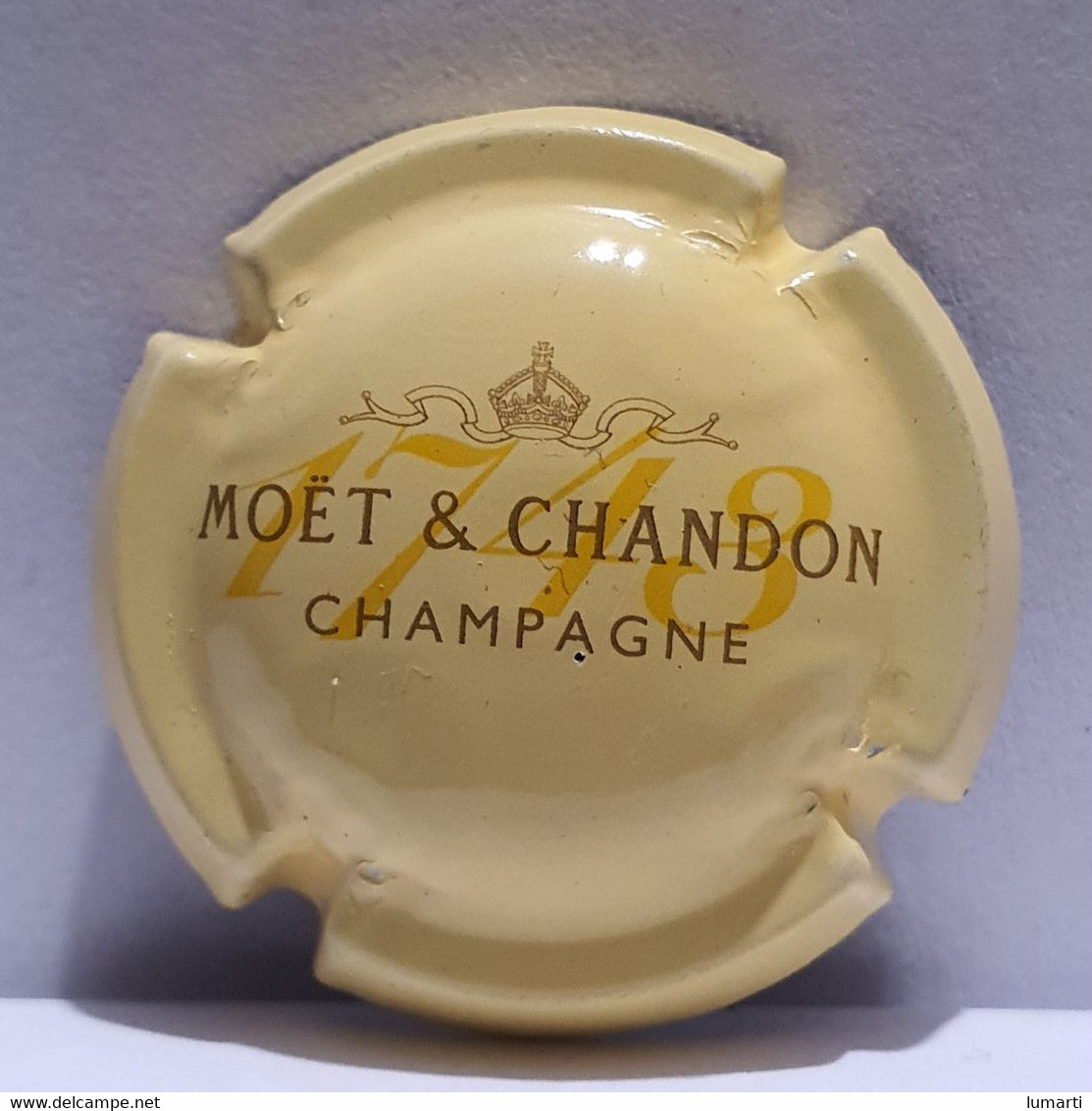 Capsule De Champagne - Moët Et Chandon - Crème Jaune - - Moet Et Chandon