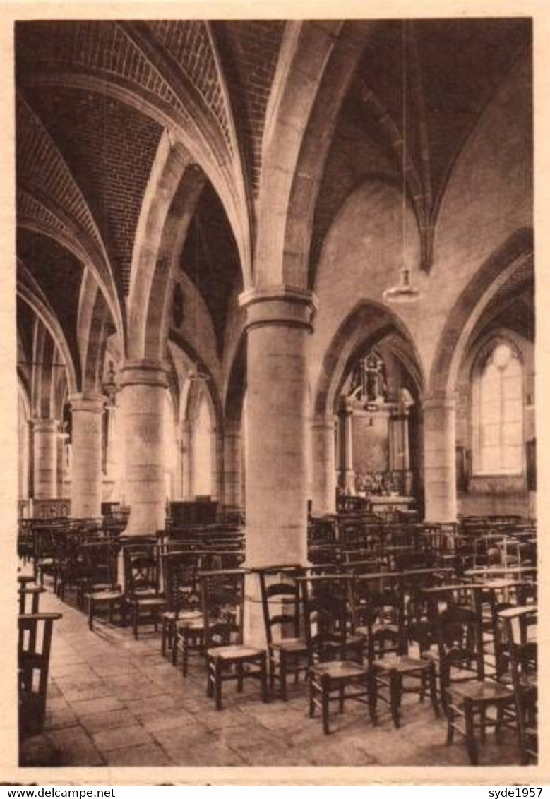 Montigny-le-Tilleul  8 Cartes De L'Eglise Saint-Martin, éditée Dans Les Années 1930..... - Montigny-le-Tilleul