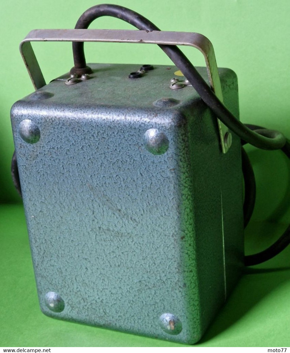 Ancien appareil électrique VARIAC  variateur de TENSION de 0 à 270 volts 2 ampères - Métal émaillé - vers 1950