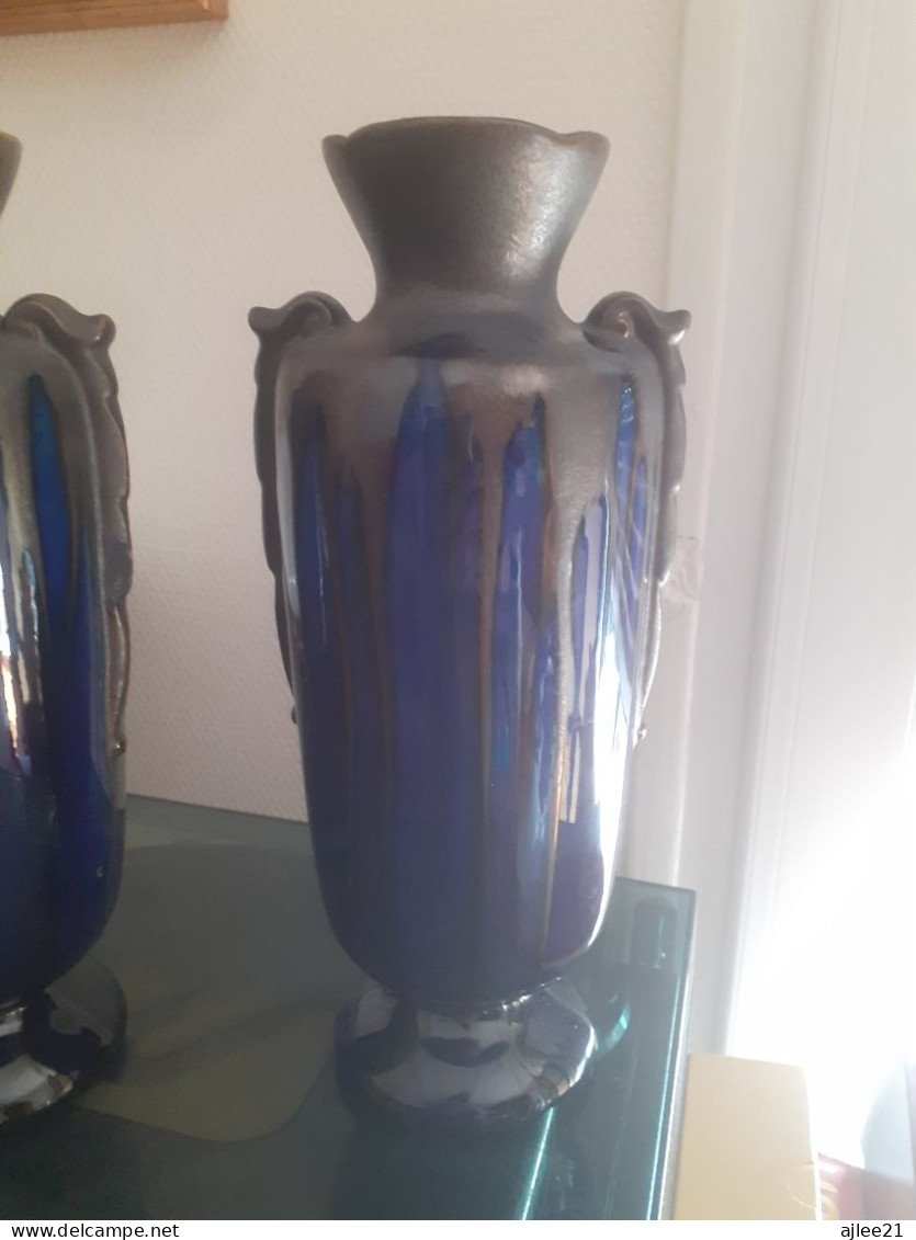 Paire de vases en grés Émaillé bleu glacure marron.