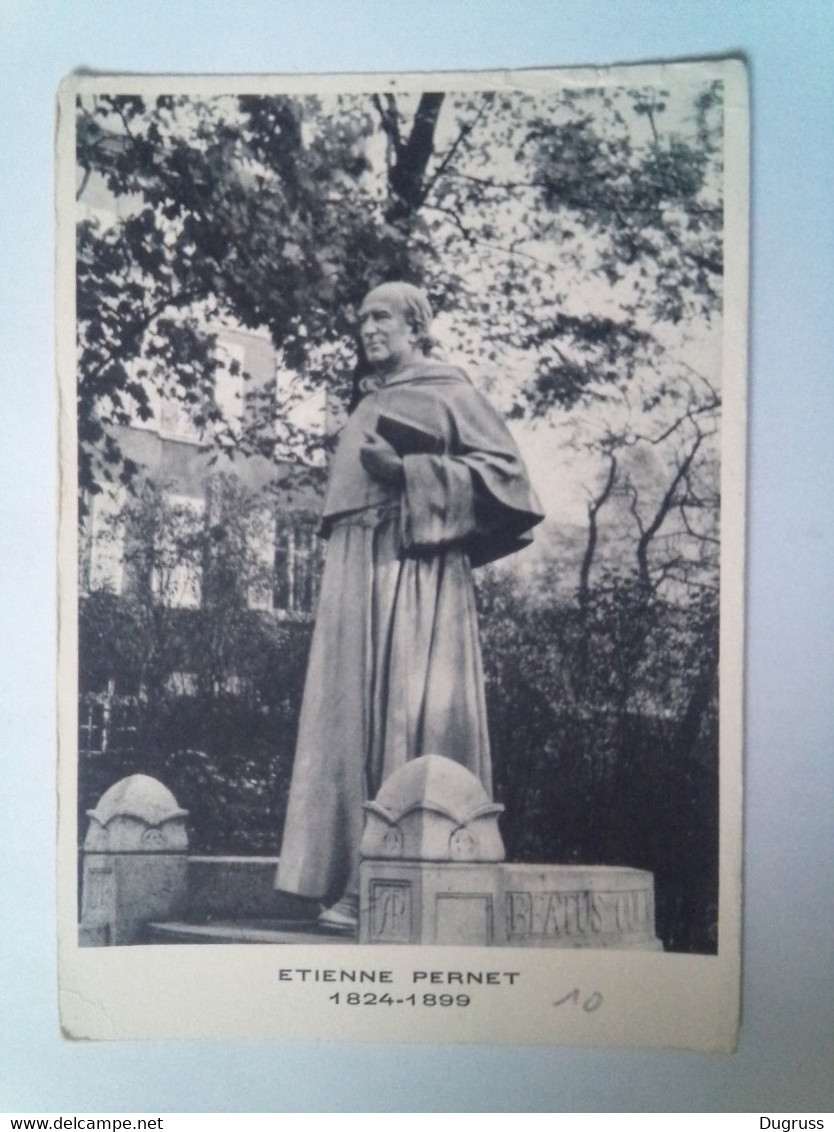 Cpsm Paris. Etienne Pernet.Statue Du Fondateur Des Petites Sœurs De L'Assomption Maison Mère 57 Rue Violet, Paris XVe - Statues