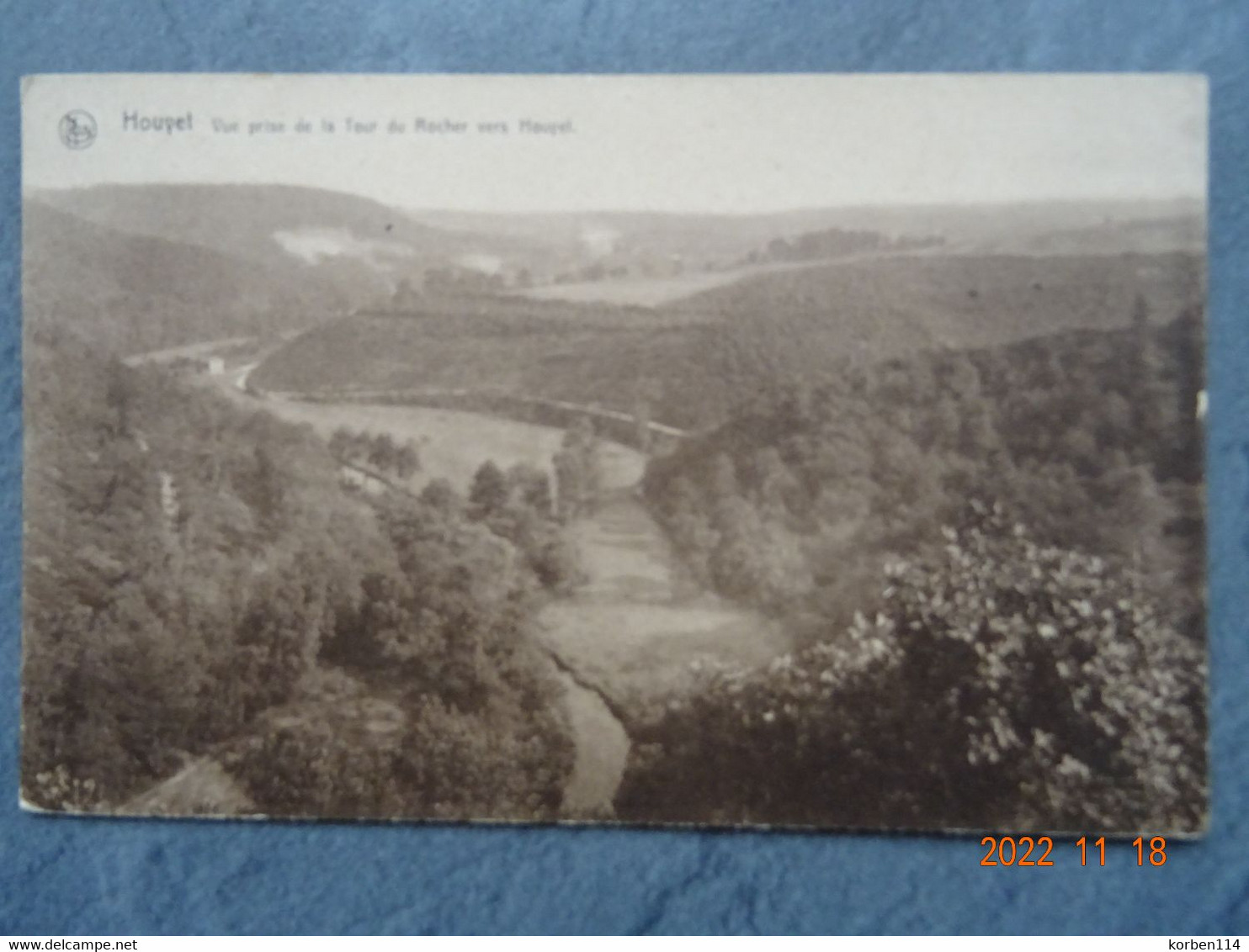 VUE PRISE DE LA TOUR DU ROCHER VERS HOUYET - Houyet