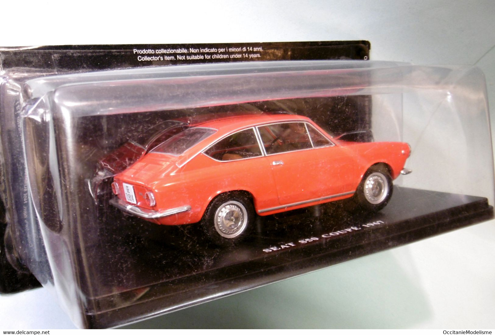 Ixo / Salvat - SEAT 850 COUPE 1967 Rouge Neuf NBO 1/24 - Autres & Non Classés