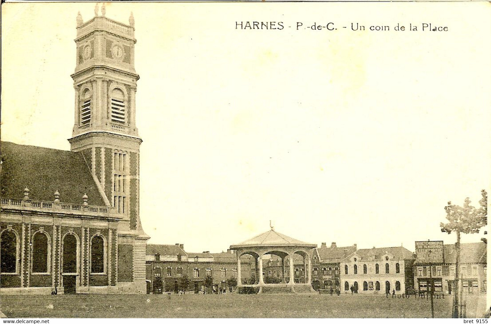 62 HARNES UN COIN DE LA PLACE - Harnes