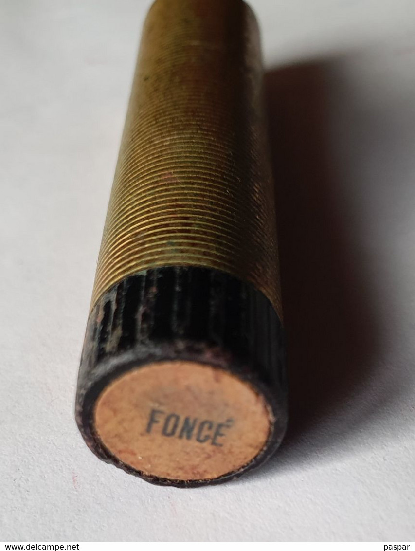 Ancien Tube Rouge à Lèvres Ou Anti-cernes Marqué L (lancôme ?) - Schoonheidsproducten