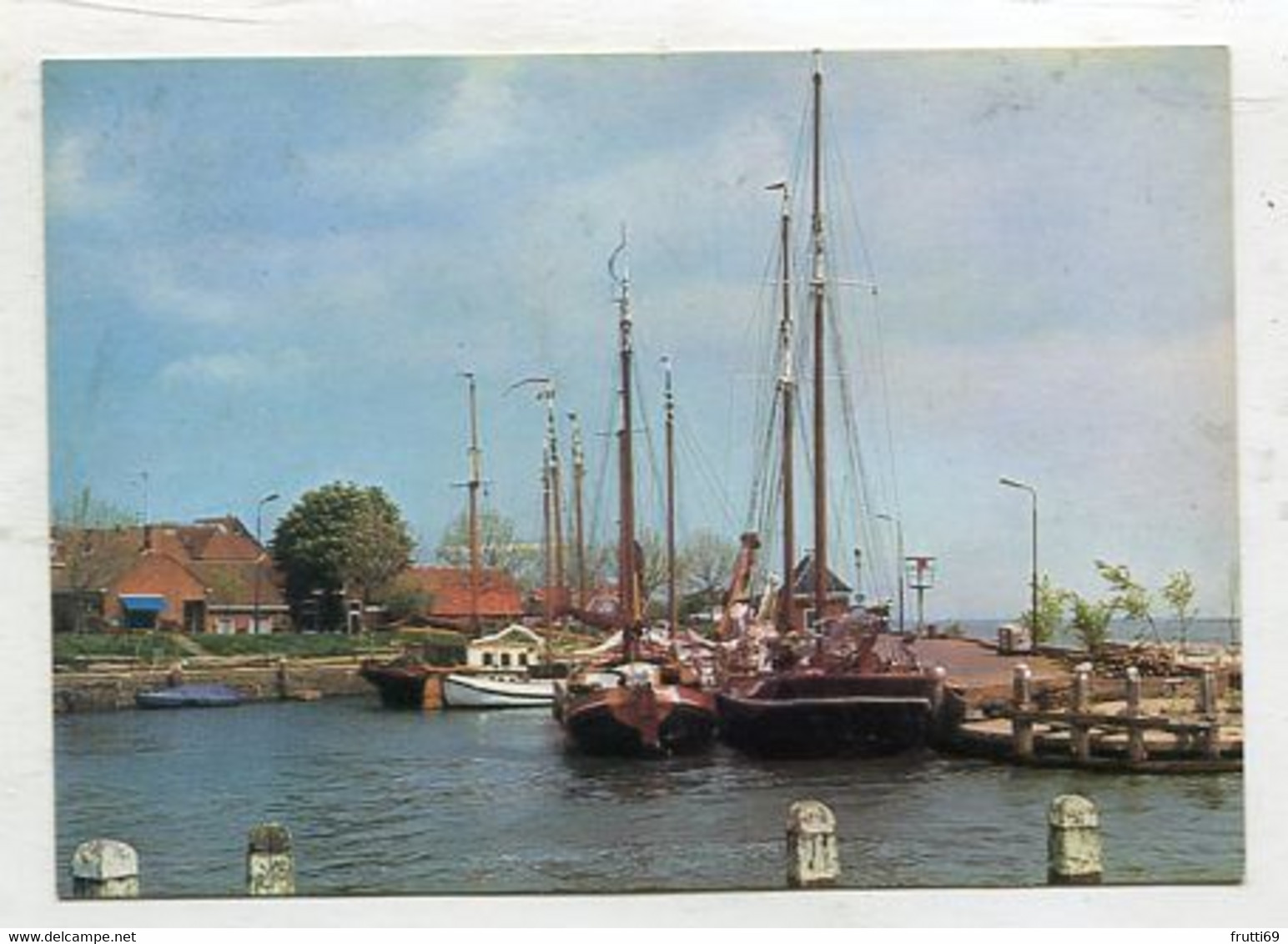 AK 092985 NETHERLANDS - Enkhuizen - Haven - Enkhuizen