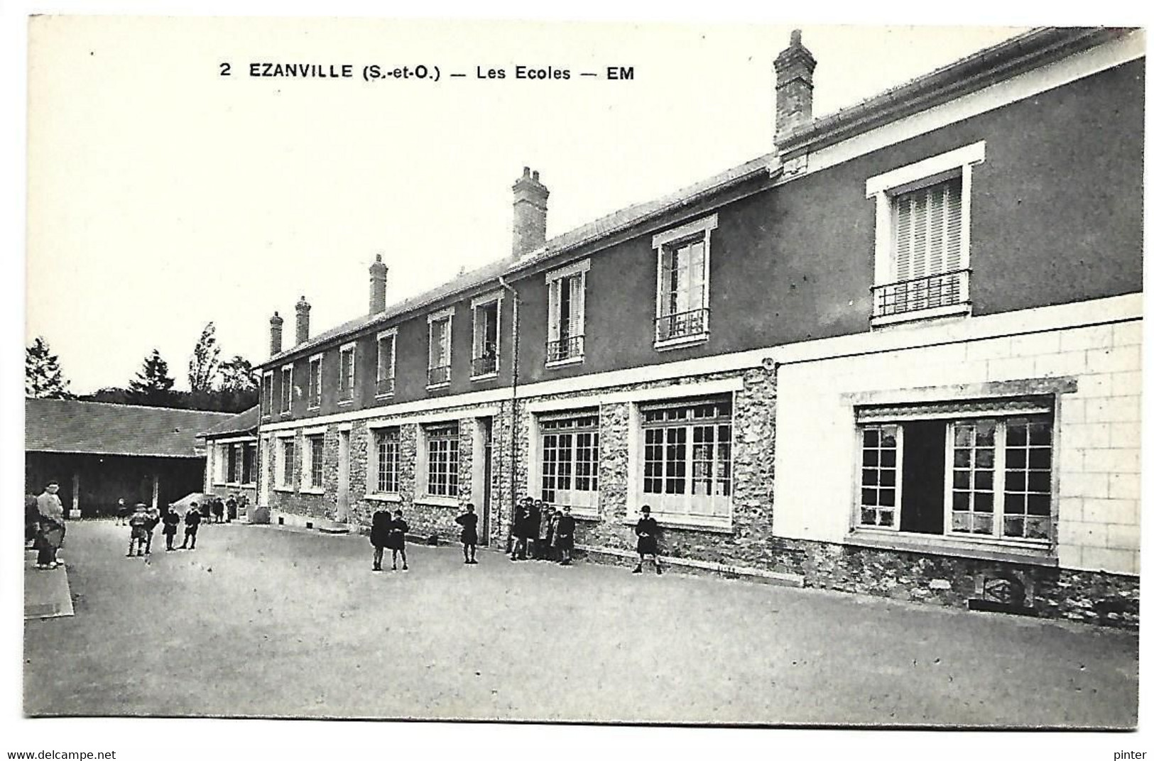 EZANVILLE - Les Ecoles - Ezanville