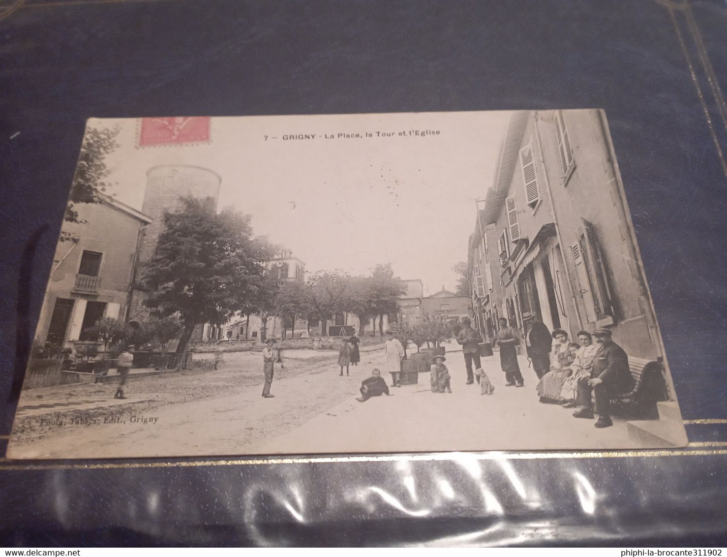 H7- La Place,La Tour Et L'Eglise - Grigny