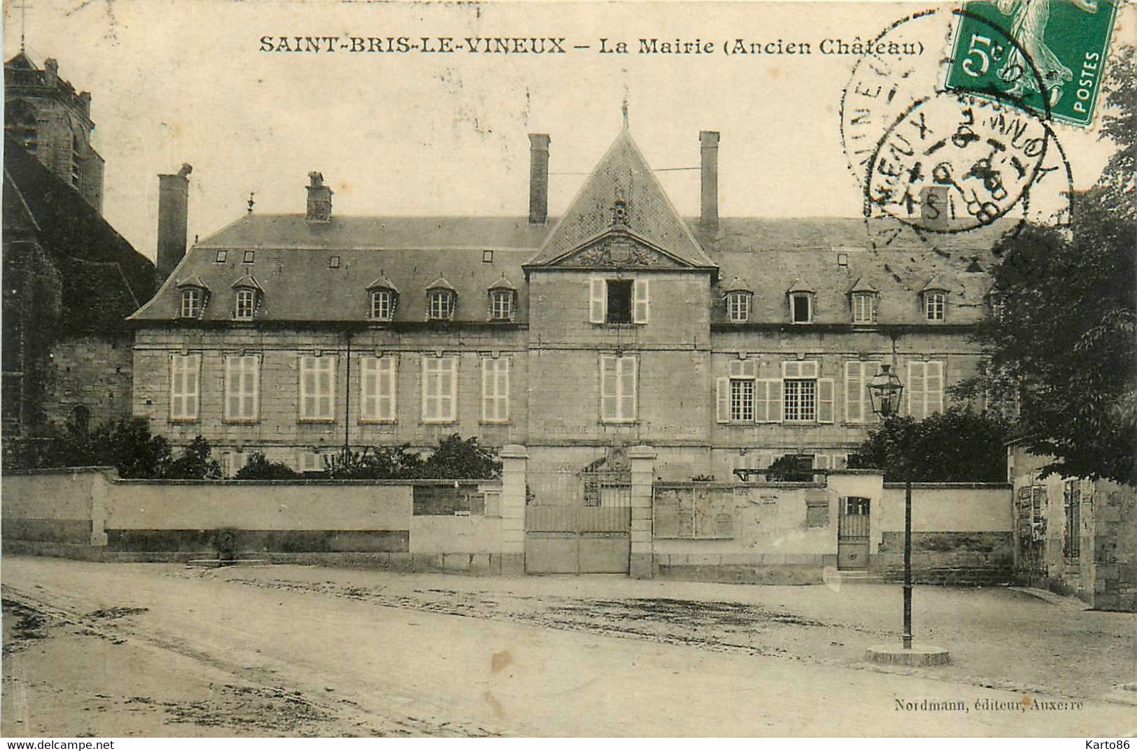 St Bris Le Vineux * Rue Et Vue Sur La Mairie * Ancien Château - Saint Bris Le Vineux