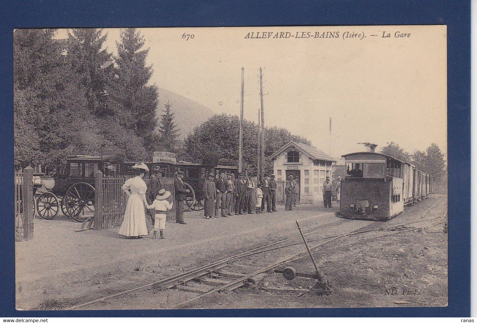 CPA [38] Isère > Allevard Gare Station Chemin De Fer Train Non Circulé - Allevard