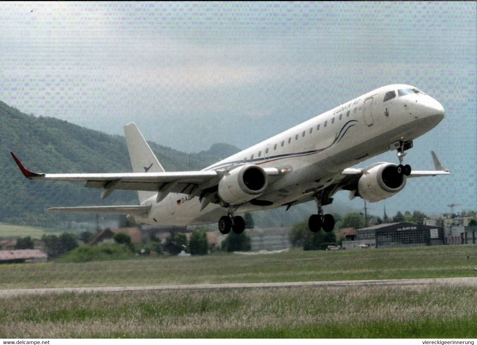 ! Moderne Ansichtskarte Flugzeug D-AJHW, Embraer E190, Lübeck Air, Airport - 1946-....: Moderne