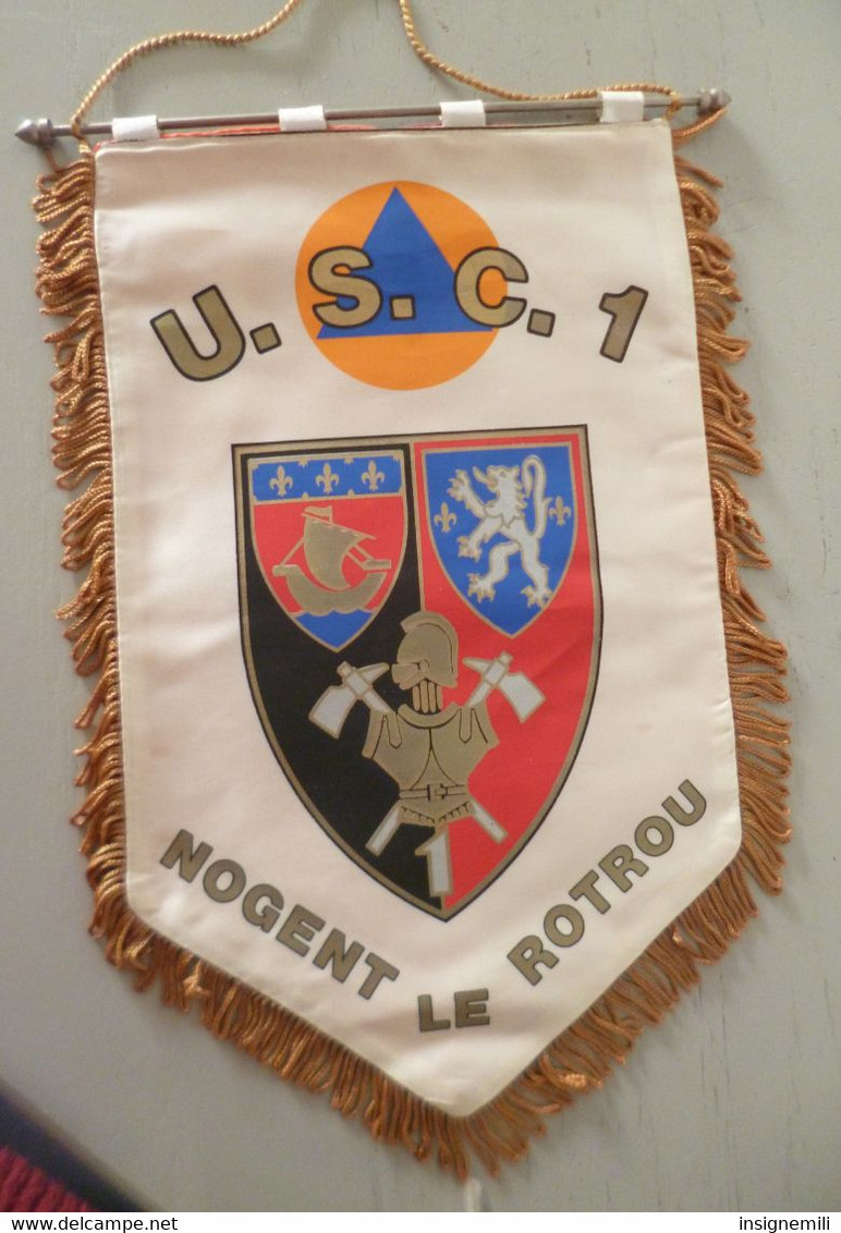 FANION TISSU SAPEURS POMPIERS USC 1 - Unité Sécurité Civile NOGENT LE ROTROU - Pompiers