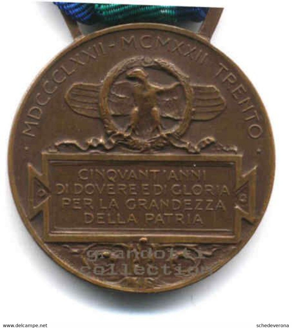 RADUNO TRENTO ONORIFICENZA 50° ANNIVERSARIO ALPINI 1922 MEDAGLIA RARA - Monarchia/ Nobiltà