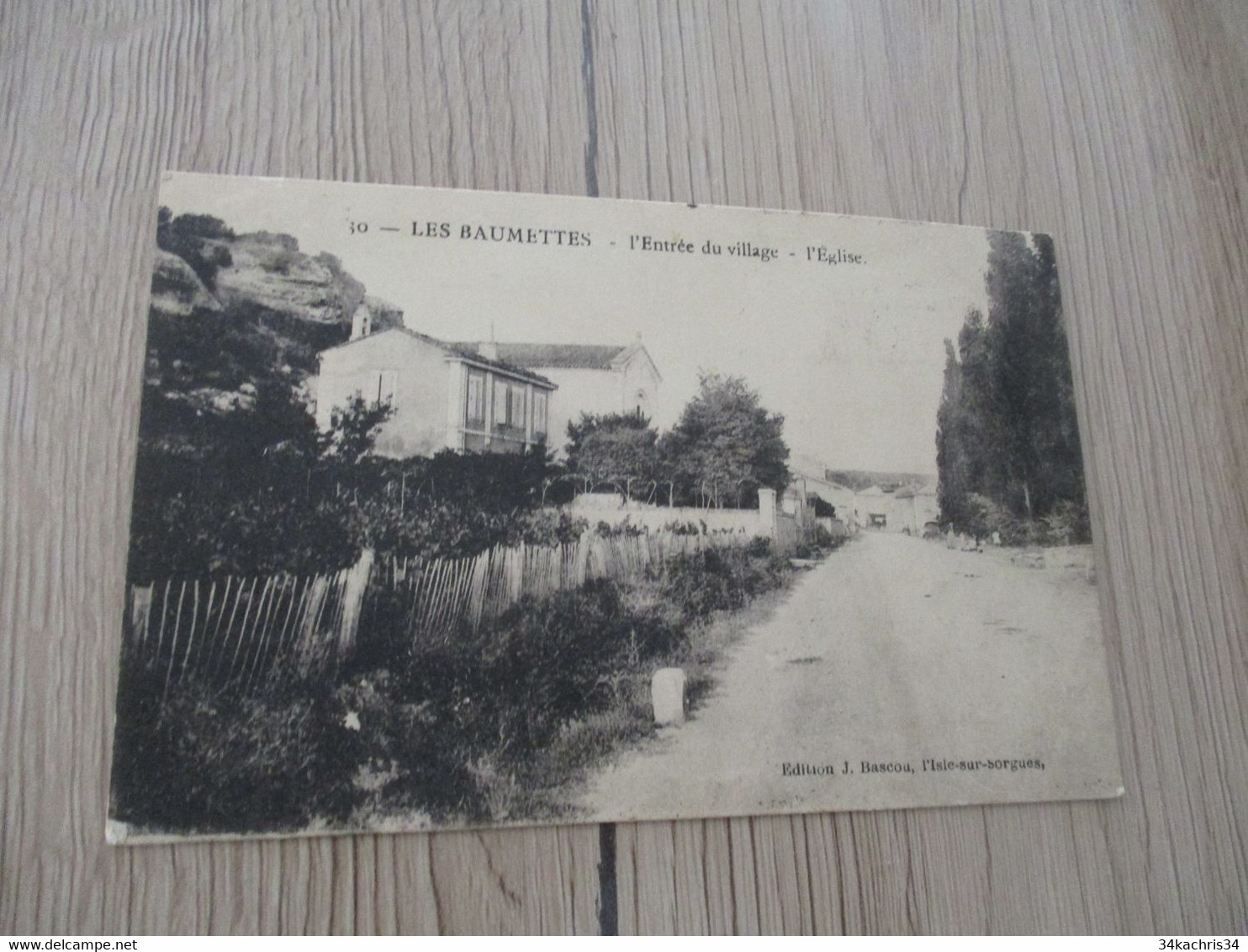 CPA 84 Vaucluse Les Baumettes L'entrée Du Village L'église - Sonstige & Ohne Zuordnung