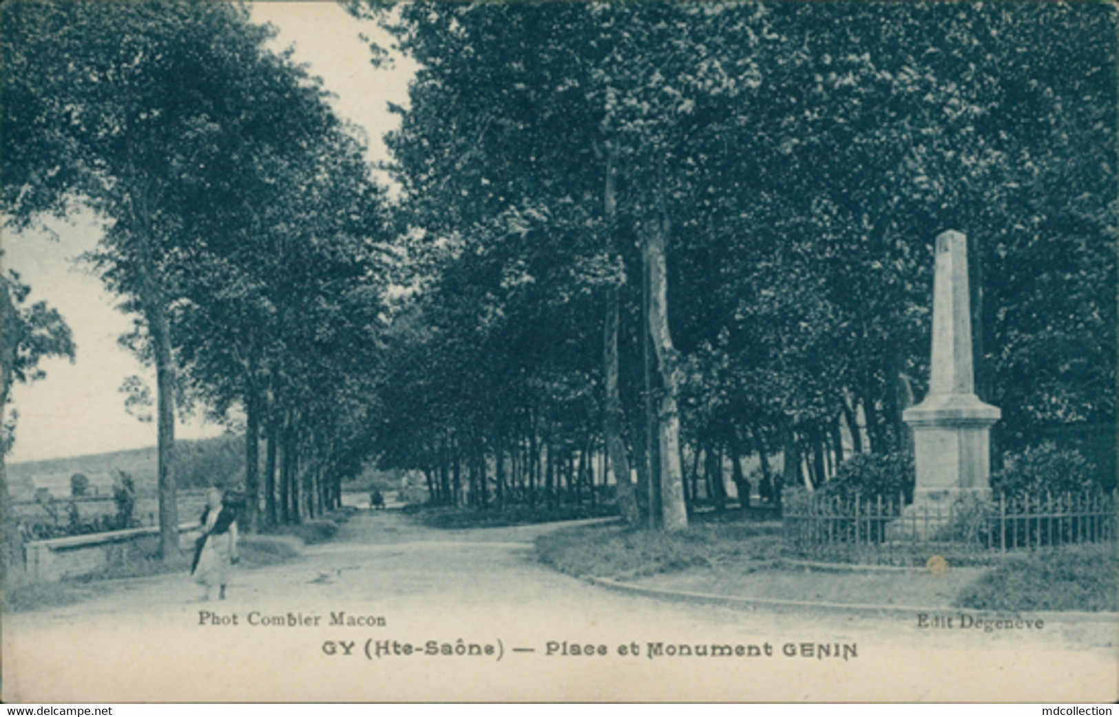 70 GY / Place Et Monument Genon / CARTE ANIMEE - Gy