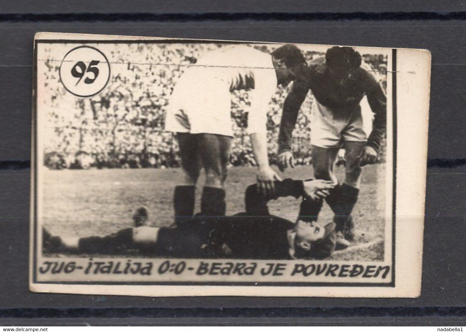 1951. YUGOSLAVIA - ITALY 0:0,BEARA IS INJURED,VINTAGE FOOTBALL TRADING CARDS,6 X 4 Cm - 1950-1959
