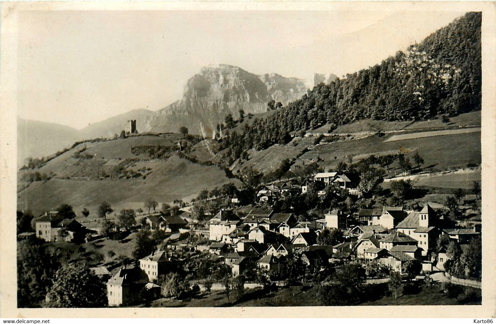 Laval * Vue Générale Du Village * La Dent De Crolles - Laval