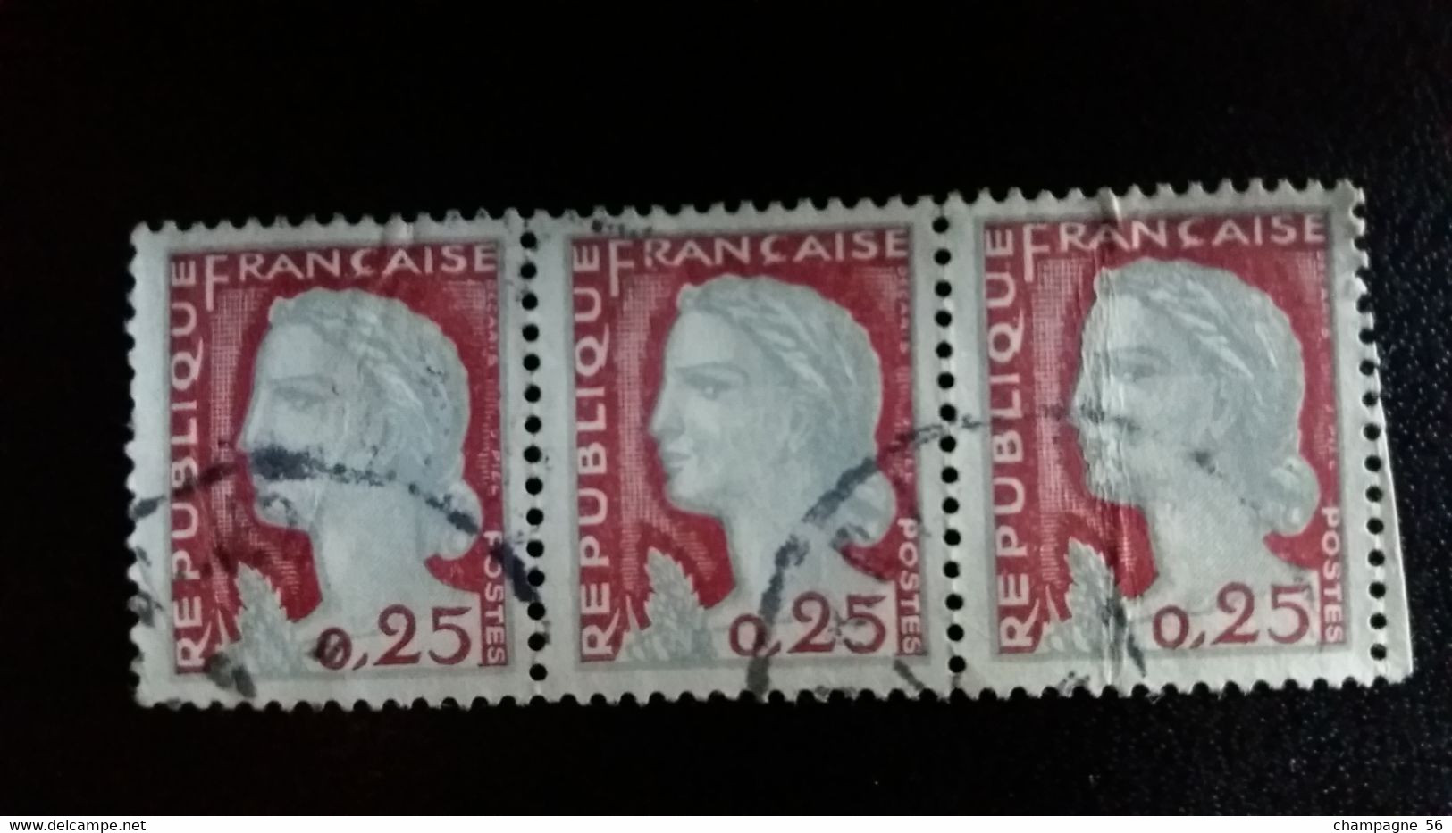 1960 N° 1263  SE TENANT X 3  DEUX ACCORDEON PREMIER ET TROISIEME VISAGE DIFFERENT OBLITERE   ( SCANNE 3 PAS A VENDRE - Usati