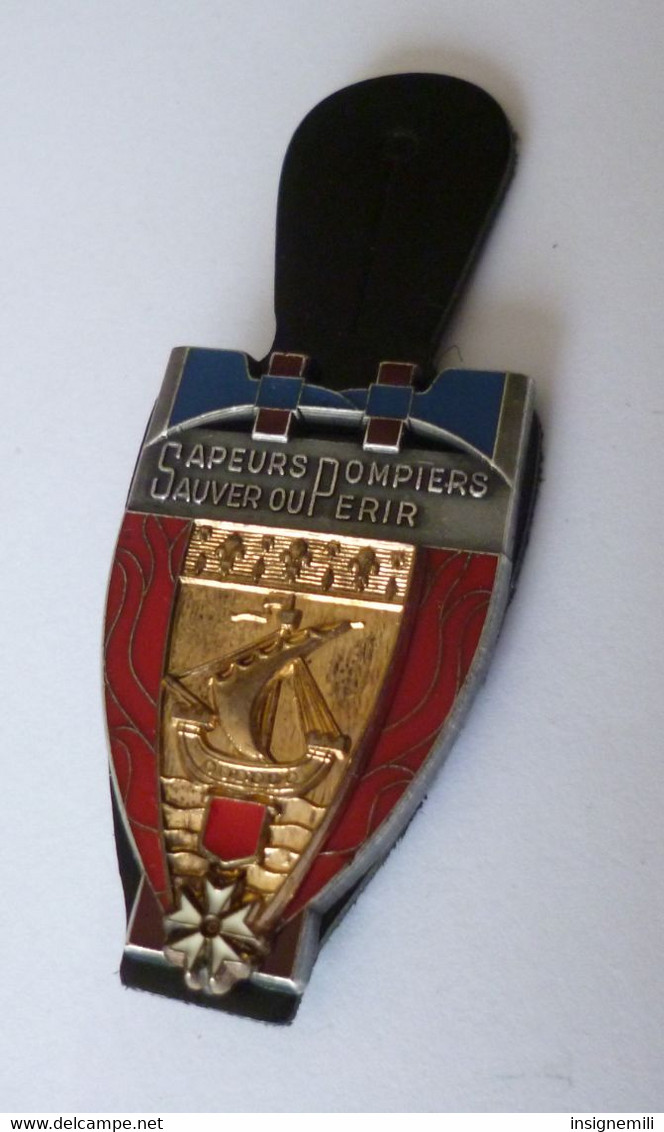 INSIGNE SAPEURS POMPIERS PARIS - AUBER G 2280 - Pompiers