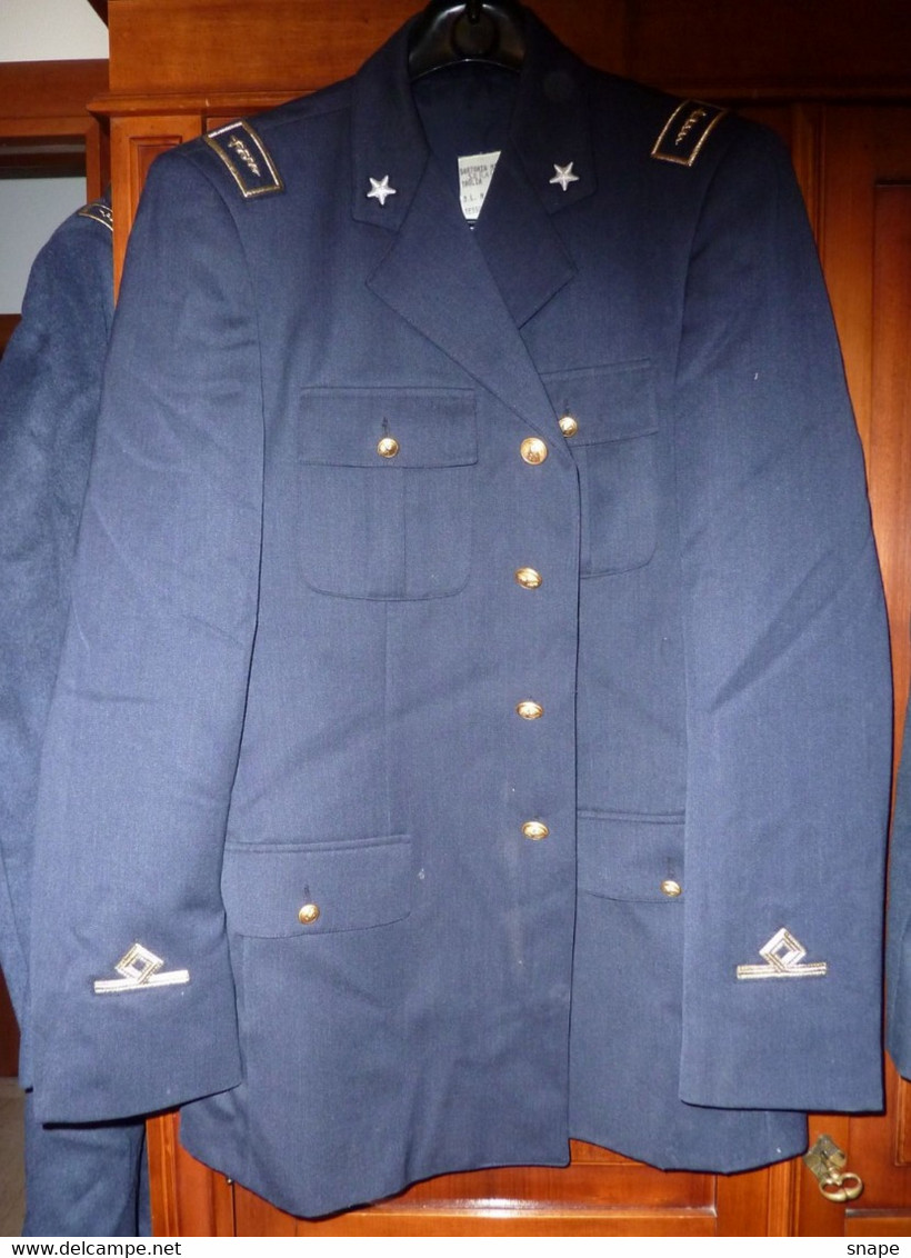 GIACCA UNIFORME SOTTOTENENTE MEDICO - AERONAUTICA MILITARE - Italian Air Force Lt. Physician Coat - Used Vintage (245T) - Uniformes