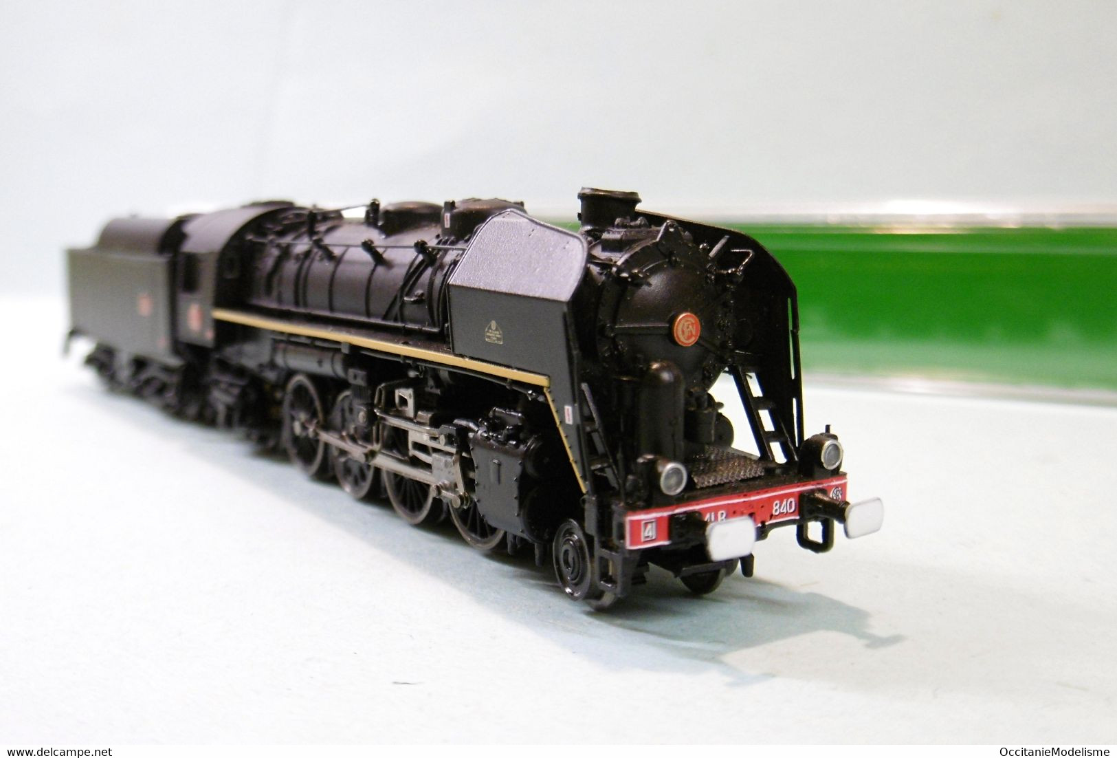 Arnold - Locomotive vapeur 141 R 840 Fuel noir SNCF DCC Sound réf. HN2484S Neuf NBO N 1/160